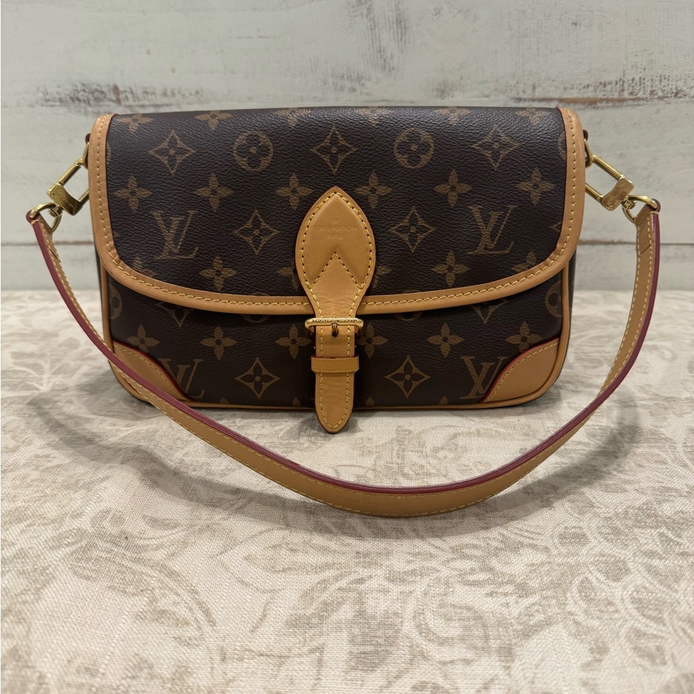 Louis Vuitton Brown Tan Monogram Shoulder Bag with optional guitar strap cross